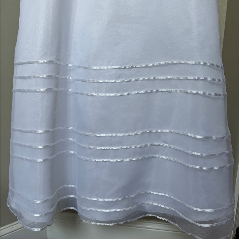 Davids Bridal | EUC Strapless Wedding Dress | 16 - Picture 3 of 11